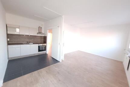 Raum für Leben & Familie 4-Raumwohnung mit neuster EBK - Halle (Saale) Nietleben