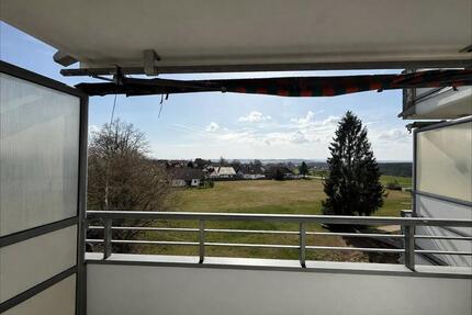 3-Zimmer Wohnung mit Südbalkon teilmöbliert - Altensteig