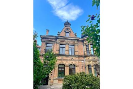 3,5-Zimmer - Altbauvilla - 20m² Terrasse - Klimatisiert - Saniert - Oppenheim