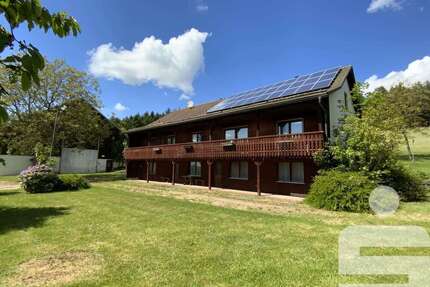 Haus zum Kaufen in Schwarzhofen 559.000,00 € 235 m²