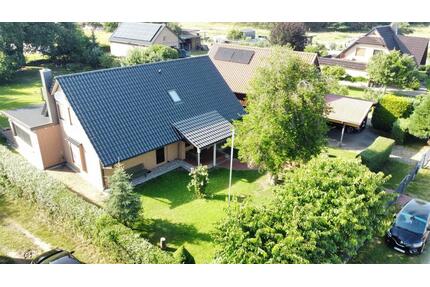 Attraktives Einfamilienhaus mit Nebengebäude und Garten - Lenzen (Elbe)