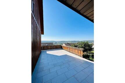 Ebelsbach - Großzügiges Einfamilienhaus mit 2 Terrassen