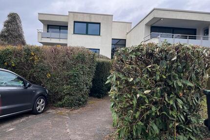 3,5 Zimmer Wohnung zum Mieten - 1.300,00&nbsp;EUR Kaltmiete, ca.&nbsp; 92,00&nbsp;m&sup2; in Detmold (PLZ: 32760) Hiddesen