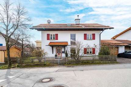 Haus zum Kaufen in Peiting 690.000,00 € 156.19 m²