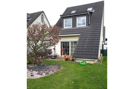 Freistehendes EFH mit Garage und Blick ins Grüne - provisionsfrei - Essen Stadtbezirk V