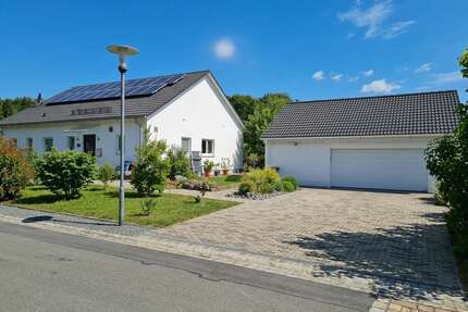 Haus zum Kaufen in Ebermannstadt 470.000,00 € 112 m²