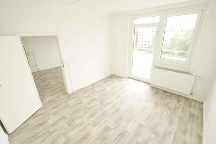 Wohnung zum Mieten in Chemnitz 255,69 € 46.07 m²