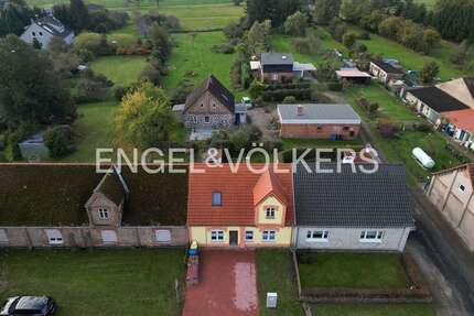 Haus zum Kaufen in Deyelsdorf 99.500,00 € 130 m²