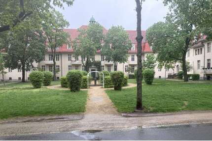 Wohnung zum Kaufen in Berlin-Buch 260.000,00 € 68.41 m²