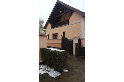 Haus zum Kaufen in Trebbin 1.150.000,00 € 558 m²