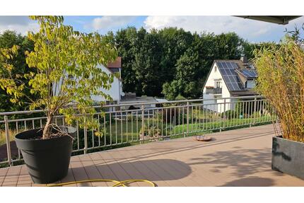 3 Zimmerwohnung, 83 m², 1. Etage, große Terrasse, Warm 1400 € - Kassel Nordshausen