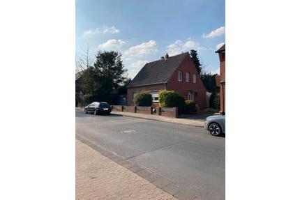 Freistehendes Einfamilienhaus, Baujahr 1955, ca. 90 m² Wohnfläche - Nettetal