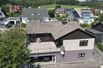 Haus zum Kaufen in Neuenrade 359.000,00 € 212 m²