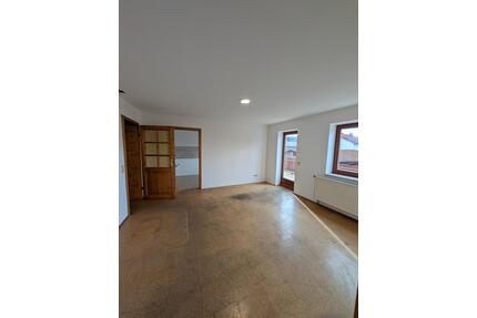 Vermietung 2 Zimmer Wohnung mit Südbalkon - Markt Rettenbach