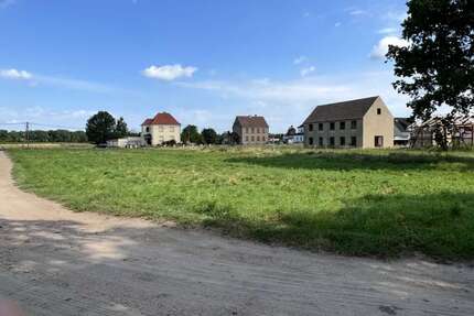 Grundstück zu verkaufen in Treuenbrietzen 145.000,00 € 652 m²