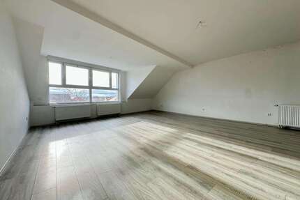 Wohnung zum Kaufen in Weisenheim am Sand 279.000,00 € 177 m²