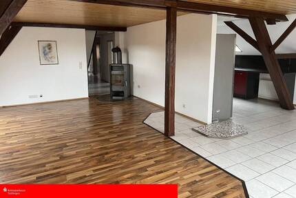 Gemütliche 4,5-Zimmer-DG-Wohnung + Zugabe in Tuningen