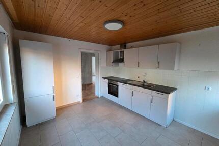 Einfamilienhaus zum Vermieten - 1.350,00&nbsp;EUR Kaltmiete, ca.&nbsp; 130,00&nbsp;m&sup2; in Möckmühl (PLZ: 74219)