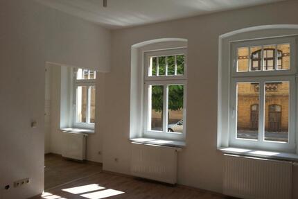 3 Zimmer Wohnung Balkon Dusche - 380,00&nbsp;EUR Kaltmiete, ca.&nbsp; 57,33&nbsp;m&sup2; in Altenburg (PLZ: 04600)