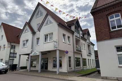 Wohnung zum Kaufen in Nieheim 100.000,00 € 64.9 m²