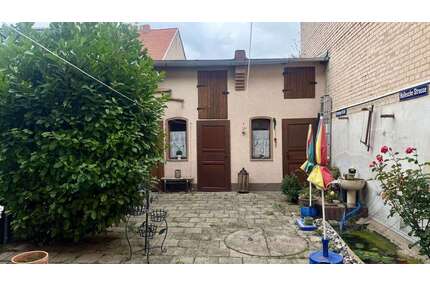Haus zum Kaufen in Güsten 120.000,00 € 175 m²