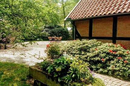 Haus zum Kaufen in Uchte 469.000,00 € 250 m²