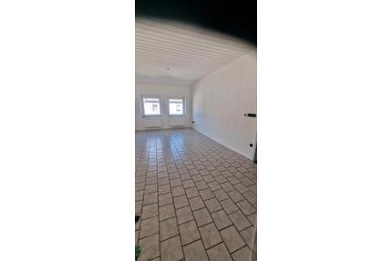GelsenkircheResse ,Ruhige 3,5R Wohnung 87qm 2OG. kalt 490 Euro - Gelsenkirchen