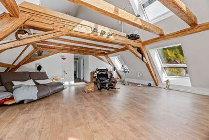Haus zum Kaufen in Talheim 850.000,00 € 291.2 m²