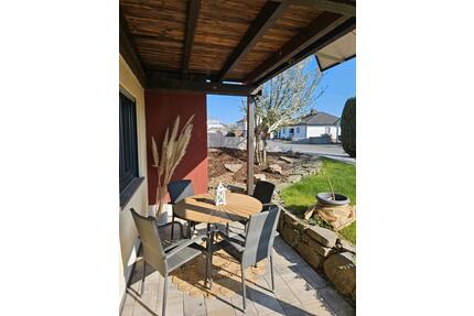 Möblierte Einliegerwohnung mit Garten & Terrasse - Bad Camberg