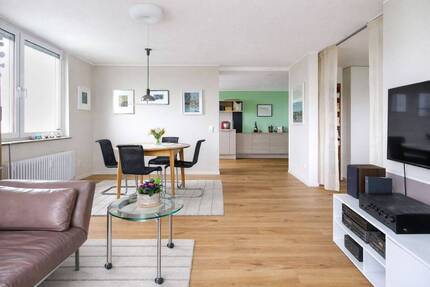 Ruhige Feldrandlage trifft Wohnkomfort - Gepflegte 3-Zimmer-Wohnung mit Balkon und Weitsicht - Kornwestheim