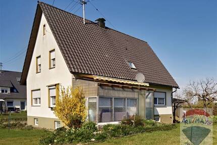 Gepflegtes Familienhaus mit viel Potenzial und schönem Garten - Wertingen