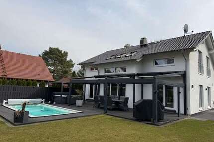 Haus zum Kaufen in Berlin 1.050.000,00 € 230 m²