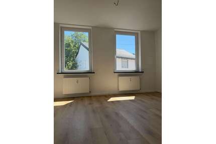 Wohnung zum Mieten in Wiesbaden-Rambach 1.150,00 € 91.7 m²