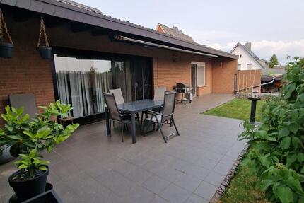 Freistehendes Einfamilienhaus - zwei Wohnungen – nicht vermietet - Geilenkirchen