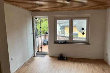 80qm in Oberbexbach - 520,00&nbsp;EUR Kaltmiete, ca.&nbsp; 84,00&nbsp;m&sup2; in Bexbach (PLZ: 66450)