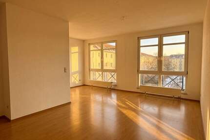 Wohnung zum Kaufen in Dresden 170.000,00 € 52.4 m²