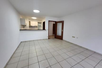 Charmante 2,5-Zimmer-Wohnung mit Südwestbalkon & TG-Stellplatz - Möglingen