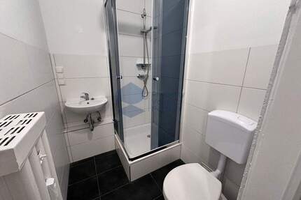 Sanierte 2-Zimmer-Wohnung im 4. Obergeschoss mit Westausrichtung - Wolfsburg Rabenberg