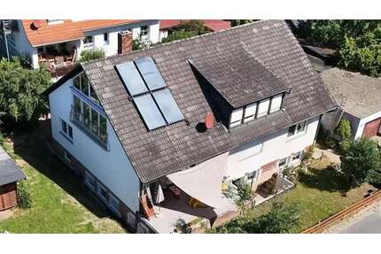 Haus zum Kaufen in Adelsdorf 630.000,00 € 379.25 m²