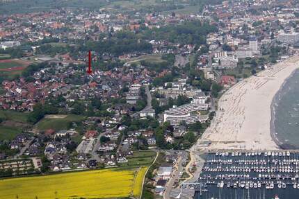 Wohnen auf drei Ebenen: Reihenmittelhaus mit ausgebautem Dachgeschoss - Grömitz