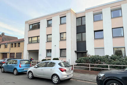 PURNHAGEN-IMMOBILIEN - Charmante 3-Zimmer-Wohnung im Hochparterre mit Balkon in Bremen-Hastedt