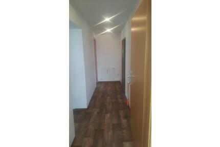 Schwaneberg - 3 Raumwohnung - 300,00&nbsp;EUR Kaltmiete, ca.&nbsp; 67,00&nbsp;m&sup2; in Sülzetal (PLZ: 39171)