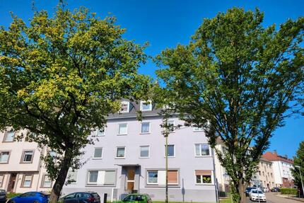 Gut geschnittene 3-Raum-Whg. mit Loggia im EG in Huttrop - Ratingen Hösel