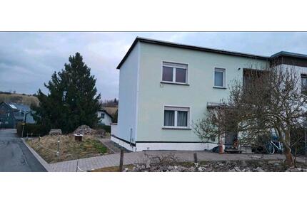 Verkaufe ein Reiheneckhaus in Sachsenbrunn - Eisfeld