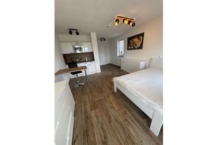 Voll möblierte EG - Wohnung mit neuer EBK und Wintergarten im EG -- TG-Stellplatz ** Top ** - Weiden in der Oberpfalz