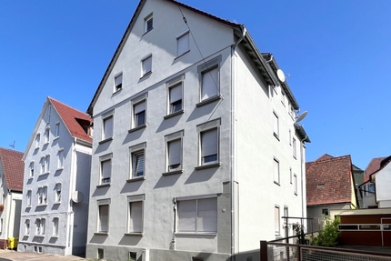 Attraktive 4-Zi.-ETW in S-Untertürkheim – WG-geeignet mit viel Potenzial - Stuttgart Untertürkheim / Untertürkheim Untertürkheim (Stadtbezirk)
