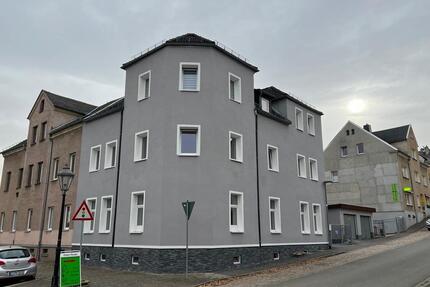 Mehrfamilienhaus - 435.000,00&nbsp;EUR Kaufpreis, ca.&nbsp; 300,00&nbsp;m&sup2; in Wilkau-Haßlau (PLZ: 08112)