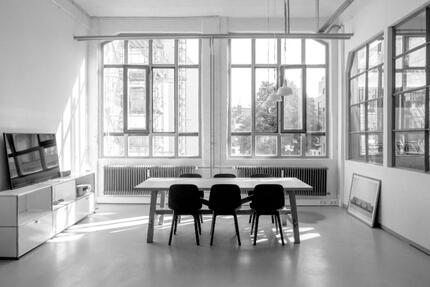 Hamburg Büroloft: Flexible Schreibtischplätze inkl. Kaffee & WLAN