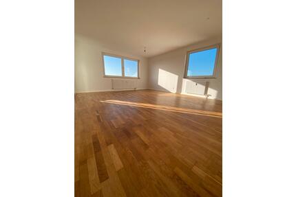 Panoramawohnung im 14. OG mit Domblick – renoviert, 90 m² - Mönchengladbach Süd