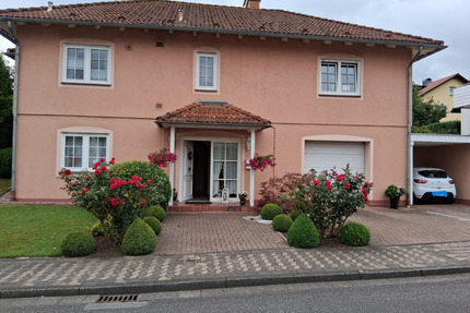 ----VERKAUFT---- Einfamilienwohnhaus mit sehr schönem Grundstück, Garage, Carport zusätzliches Appartement mit Dusche, WC und Waschbecken - Eschwege